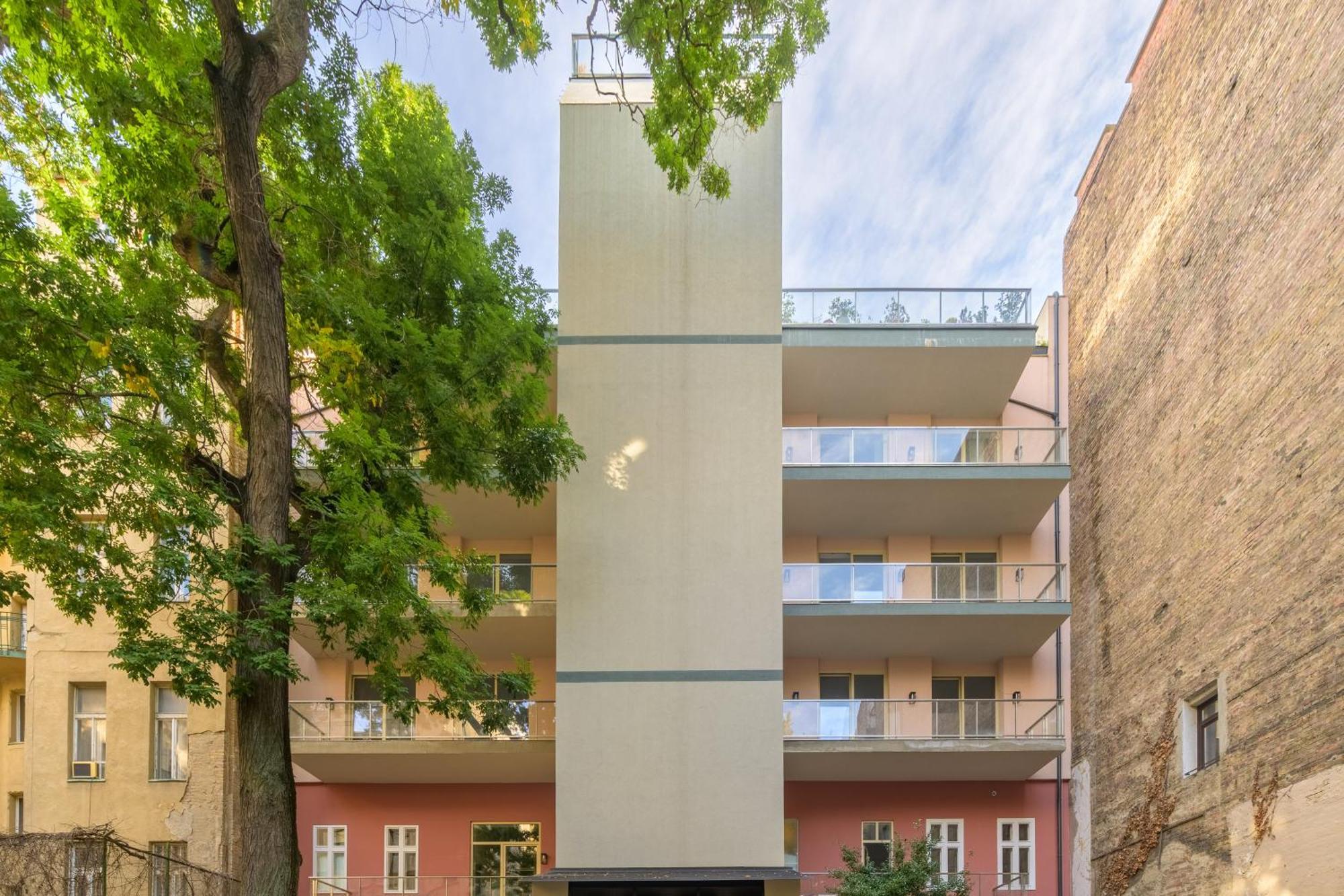 Best Seasons Andrassy Budapest Bagian luar foto